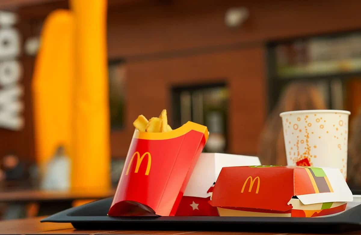 E. Coli Outbreak Forces McDonald’s to Remove Quarter Pounders from 20% of U.S. Restaurants
